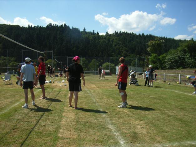 Flo, Steffi, Berny, Patrick, Doris bei der Angabe (halb) [IMG]